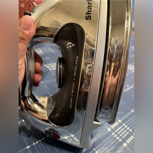 SHARK EURO-PRO Electronic Iron Steam EP480 CS Fast Heat - Picture 2 of 5